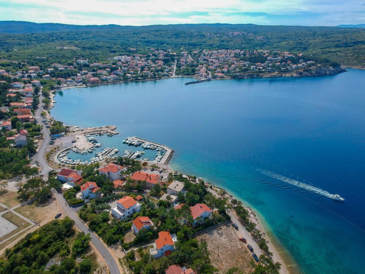 Holiday Home Seaside Mobile Home By Interhome Šilo Εξωτερικό φωτογραφία
